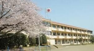 小学校　東海村立舟石川小学校（小学校）まで883m