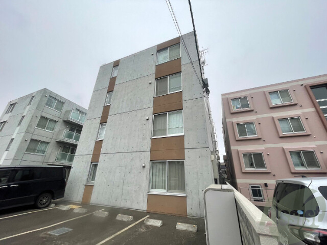 建物外観　札幌市東区北２５条東「ドムス札幌元町」