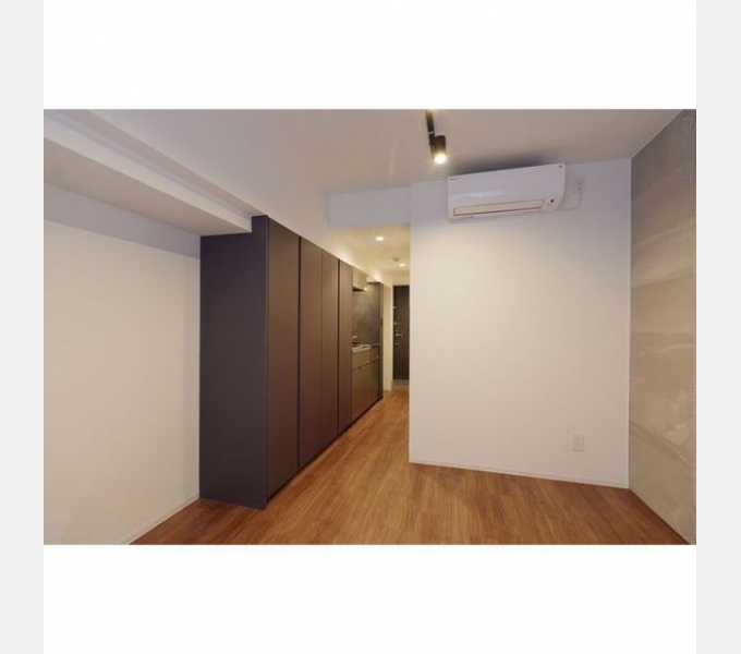 居室・リビング　こちらのリビングで趣味の時間をお楽しみください