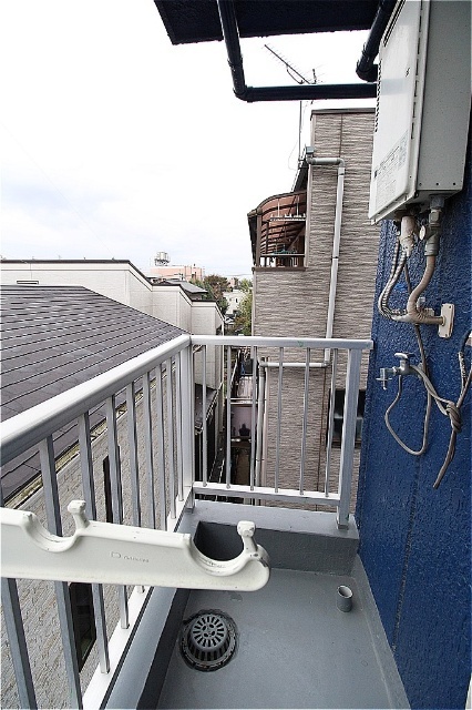 バルコニー　洗濯機置き場