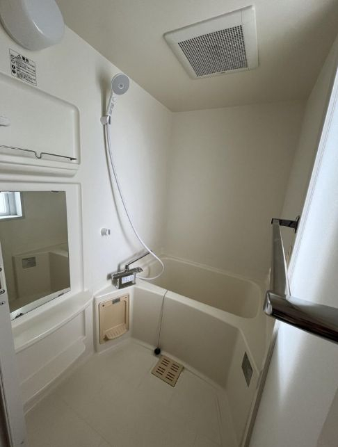 バス・シャワールーム　同タイプ別号室参照