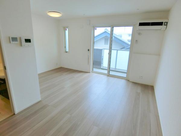 居室・リビング　写真は別のお部屋のイメージです