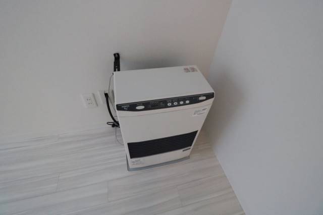 その他設備　灯油暖房♪