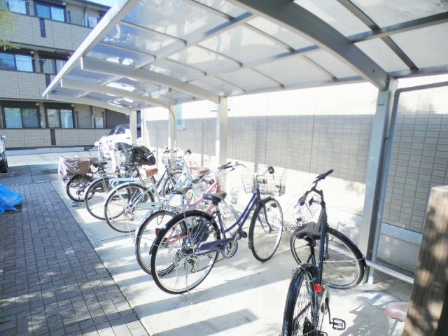 その他　※室内写真はお隣B棟