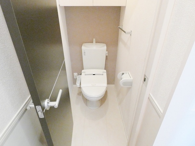トイレ　※室内写真はお隣B棟