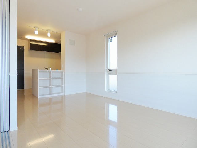 その他部屋・スペース　※室内写真はお隣B棟