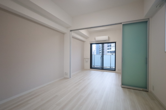 居室・リビング　※別部屋の写真です