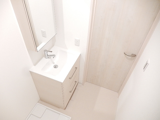 洗面設備　同シリーズの画像参照