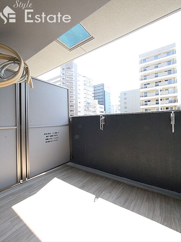 バルコニー　バルコニー