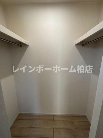 収納　※別部屋参考写真。