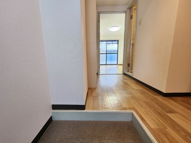 玄関　詳細は、RISUMO江坂本店→06-6155-7137まで♪