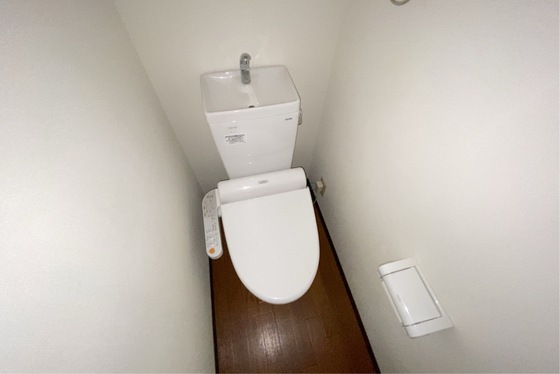 トイレ　※別部屋の写真です