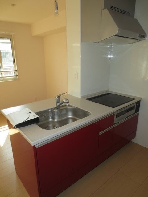 キッチン　開放感のあるキッチン。