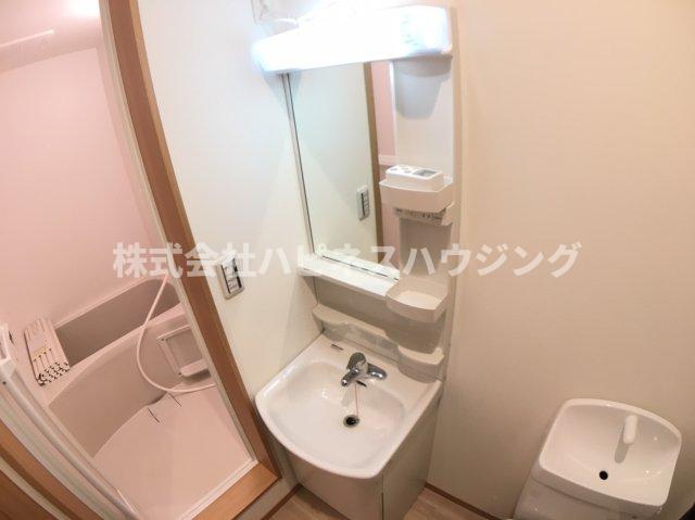 洗面設備　※反転タイプの写真です