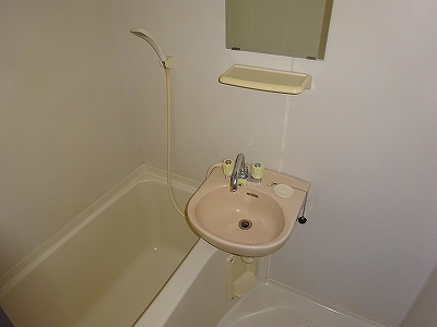 バス・シャワールーム　風呂