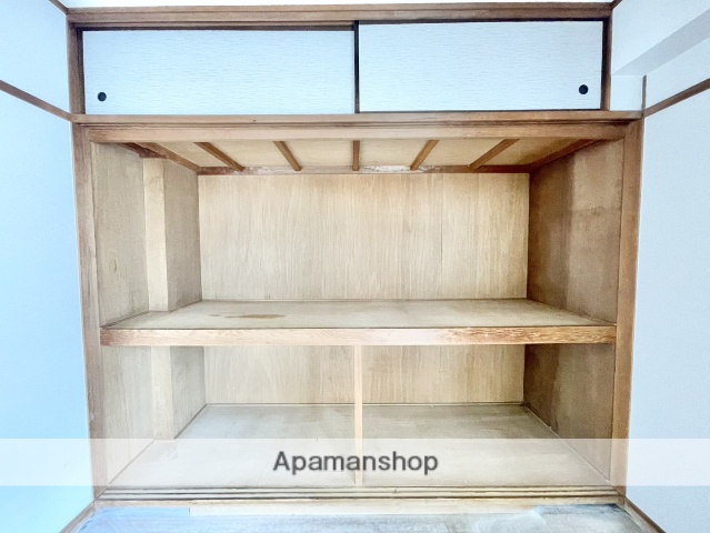 収納　内覧希望は当店まで！お客様からのご連絡をお待ちしております♪