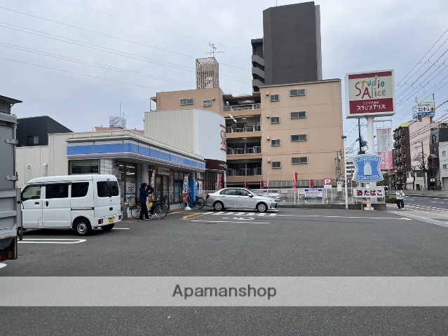 コンビニ　ローソン（コンビニ）まで63m