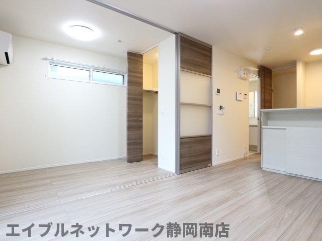 居室・リビング　使いやすい居間です