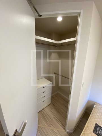 収納　パークアクシス心斎橋　ウォークインクローゼット