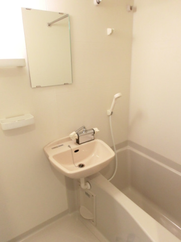 バス・シャワールーム　※同タイプ参考写真