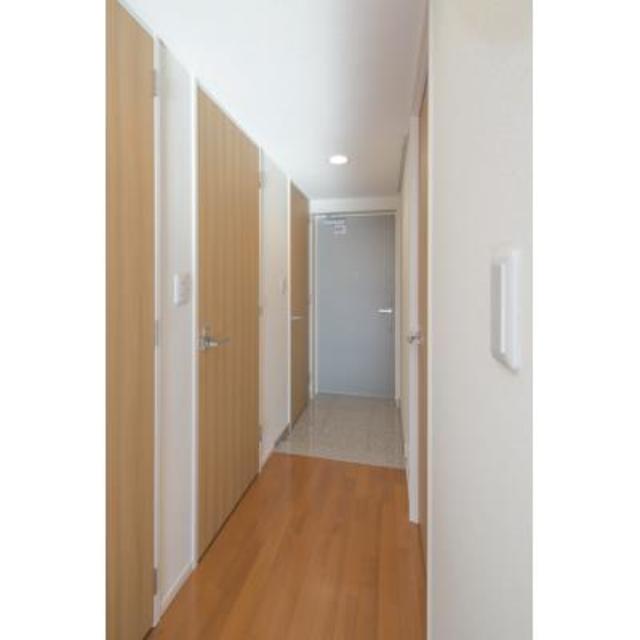 玄関　※写真は同タイプ住戸です。