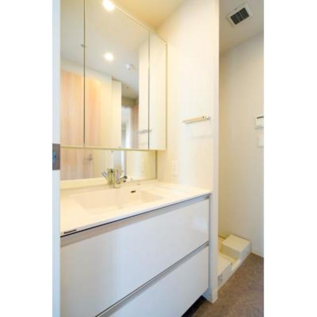 洗面設備　※写真は同タイプ住戸です。