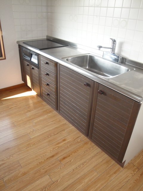 キッチン　※別号室の参考写真となります