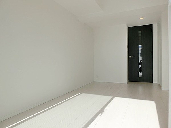 居室・リビング　弊社は全物件が仲介手数料半月分でご紹介可能です。