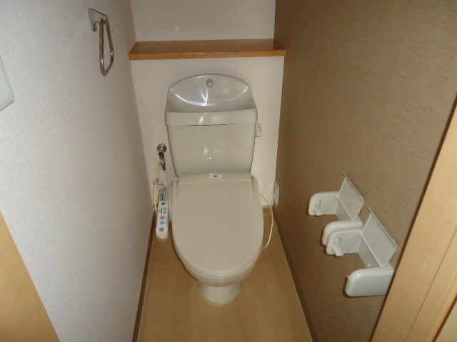 トイレ　シャワー付トイレ