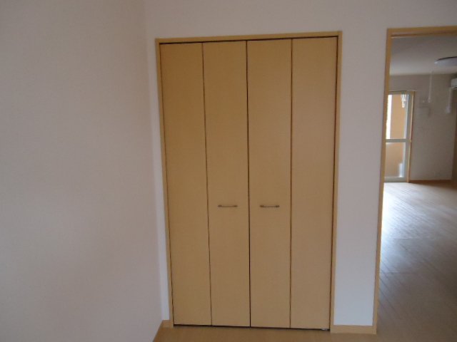 収納　北側洋室クローゼット