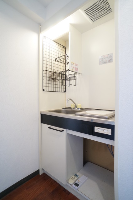 キッチン　同物件別部屋写真