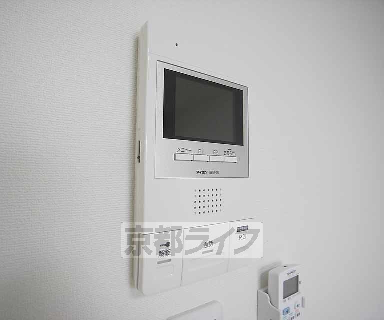 セキュリティ　カラーモニターホン付です。