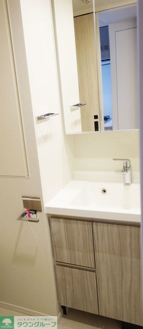 洗面設備　※写真は同タイプ住戸です。