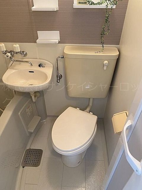 トイレ　※同タイプ別部屋