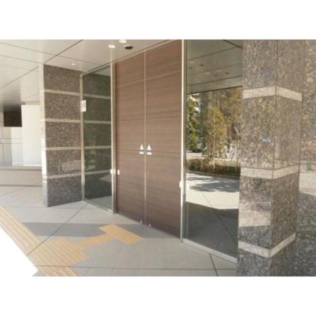 エントランス　清潔なエントランスです