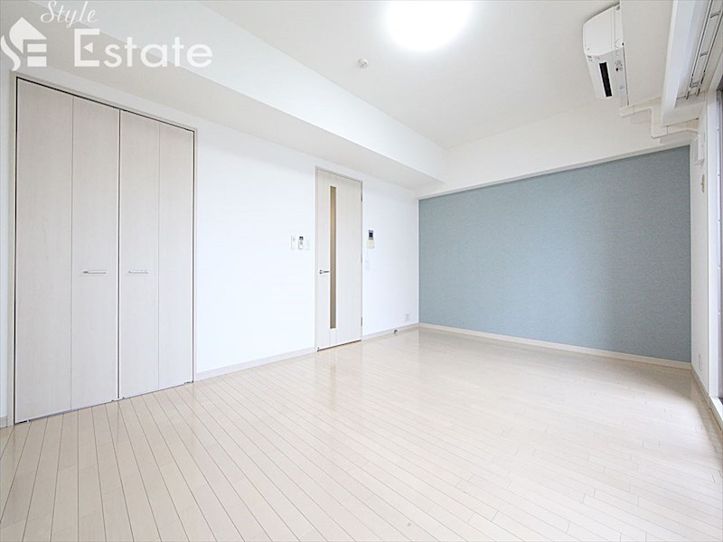 居室・リビング　内装