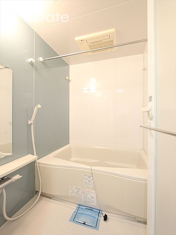 バス・シャワールーム　バスルーム