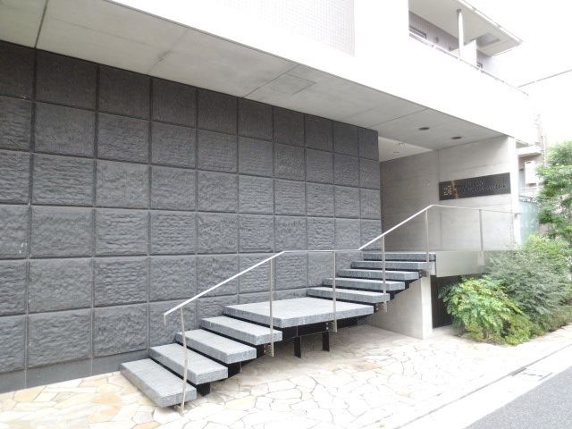 エントランス　★お洒落なエントランス部分です★