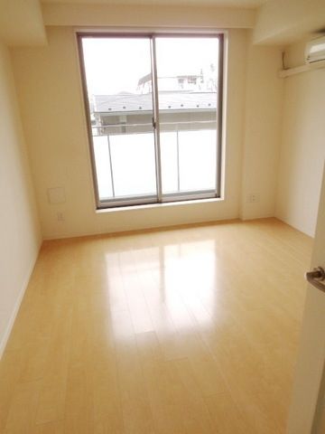 居室・リビング　★綺麗な8.3帖のお部屋★