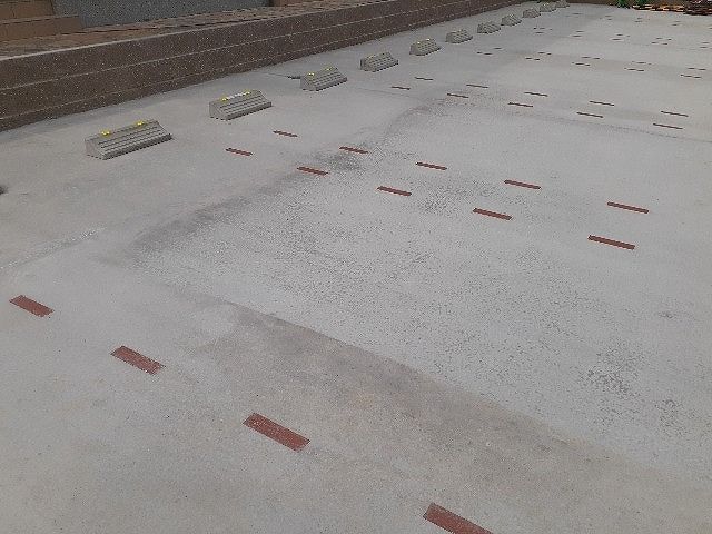 駐車場　駐車場があるので、車を買う予定の方も安心です