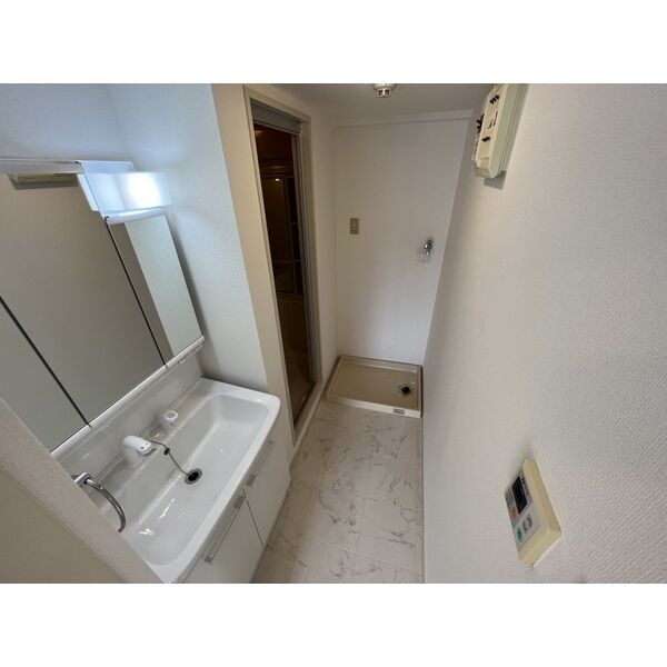 洗面設備　※同施工会社のイメージ写真※