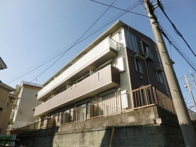 建物外観　土気駅まで徒歩6分です