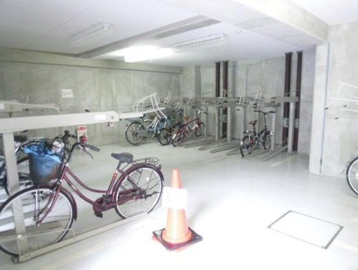 駐車場　駐輪場