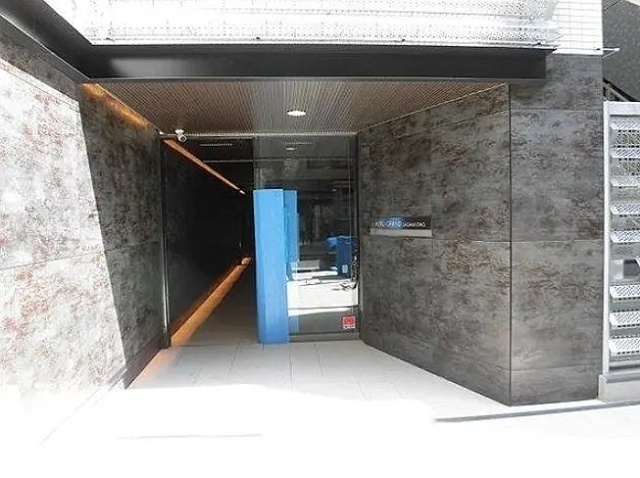 エントランス　オートロック付き