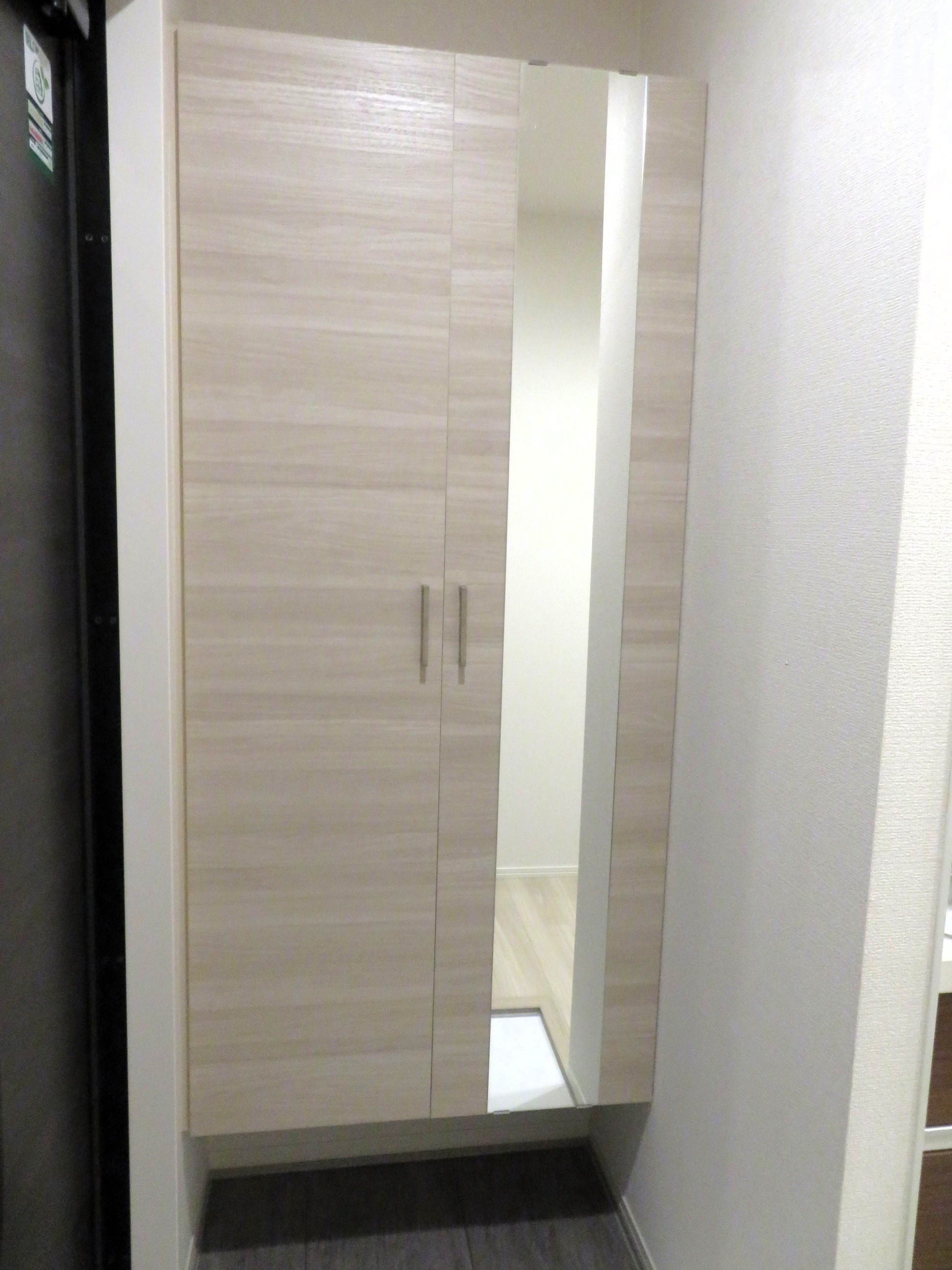 玄関　シューズボックス付き玄関です。。