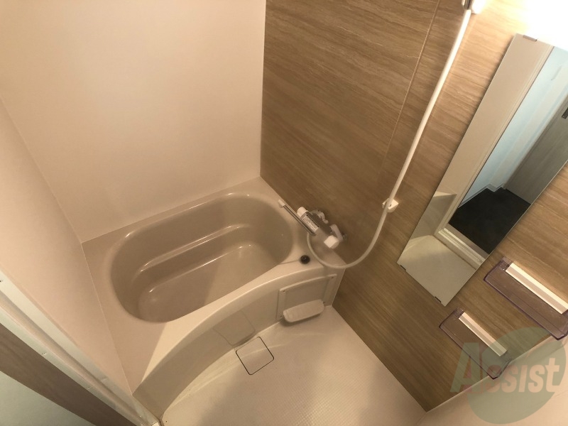 バス・シャワールーム　お風呂になります。一日の疲れを癒してくださいね。