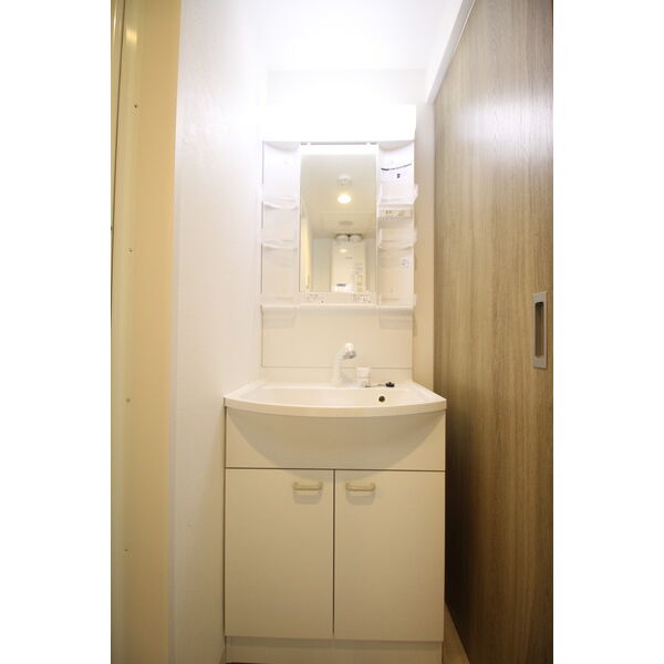 洗面設備　☆シャワードレッサー完備☆