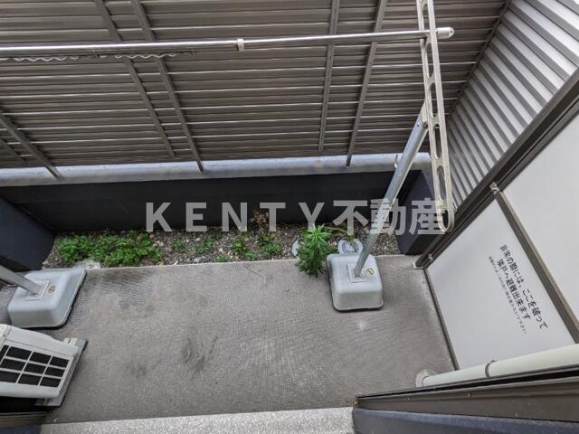 バルコニー　開放的で明るい空間を演出してくれるバルコニーです