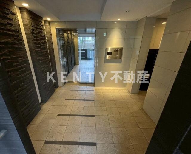 ロビー　落ち着いたロビーです