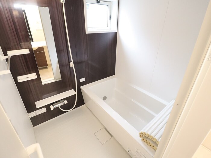 バス・シャワールーム　ゆったり過ごせるお風呂です